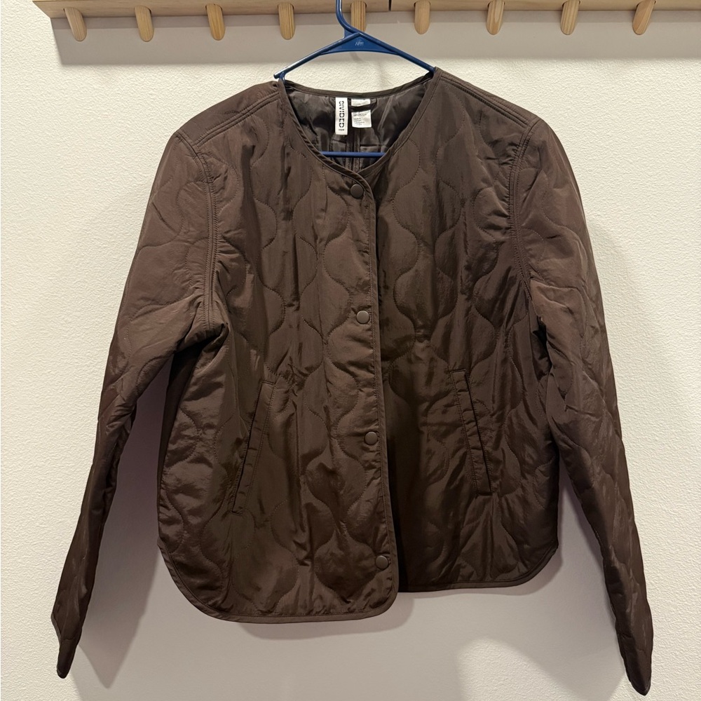 H&M Quilted Brown Lightweight Classic Snap Puffer Jacket - Large
